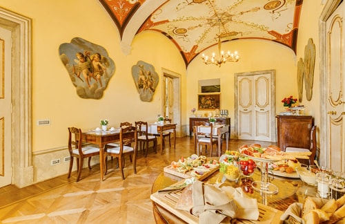 romantic accommodations Siena